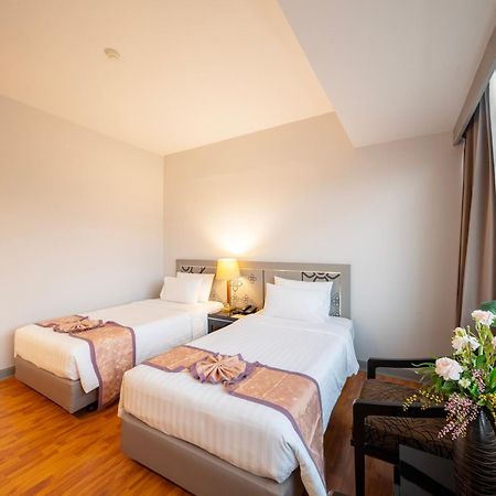 New Season Hotel Hat Yai Extérieur photo