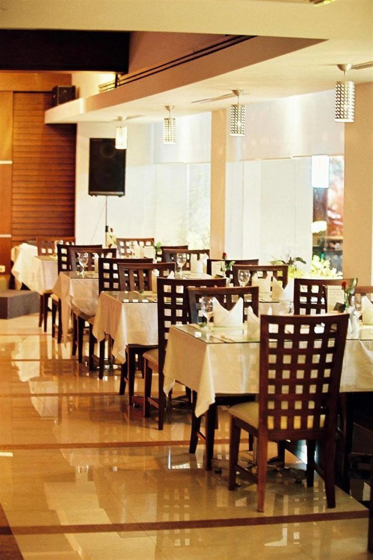 New Season Hotel Hat Yai Extérieur photo